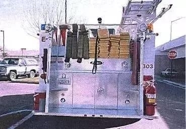 铺设消防水带是一件多么简单的事情!可是，铺设“大口径消防水带”不一定像你想象的那么简单。